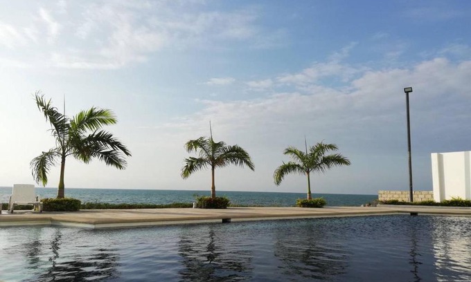 Tonsupa Apartment | Dpto Moderno Frente al Mar. Edf: Deymar 7mo Piso
