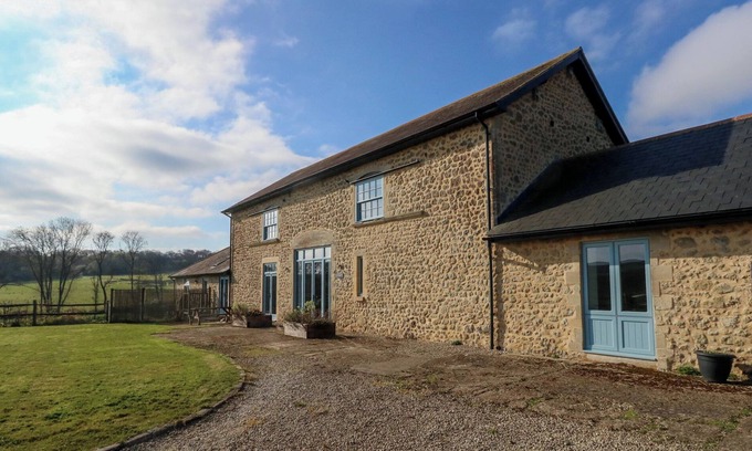 West Compton Cottage | DRACKENORTH, pet friendly, character holiday cottage in Beaminster