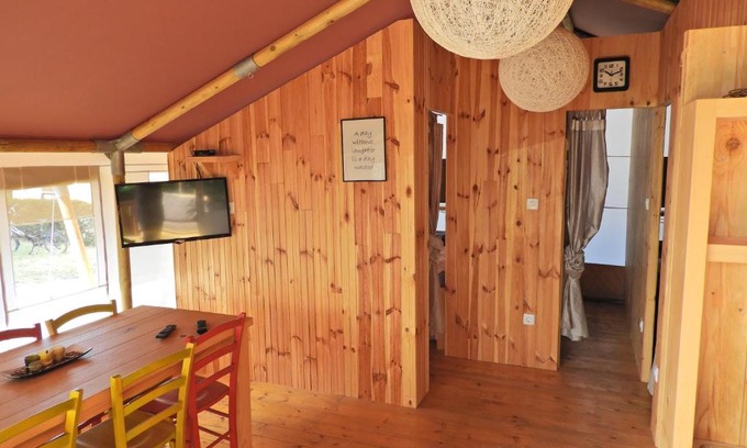 Lanterna Other | Drago Tours LODGE TENT Joy Safari, Lanterna