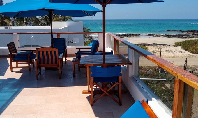 Puerto Villamil Hotel | Drake Inn