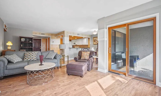 Spanish Wells Apartment | Dream condo unbeatable location