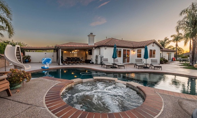 Valley Center House | Dream Getaway:Putting Green, Game Room, Volleyball
