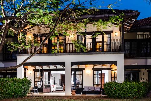 Tamarindo Villa | Dream House in prestigious Hacienda Pinilla