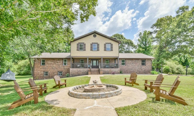 Gainesville Apartment | Dream Vacation Resort