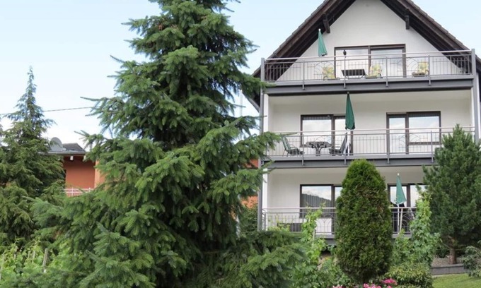 Neumagen-Dhron Apartment | Dream view FEWO No. 12 - Holiday apartments "Haus Berghof"