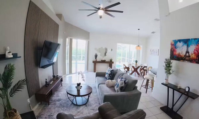 Wellington Villa | Dream Villa W/Pool Near Disney3 Bed 2 Bath,