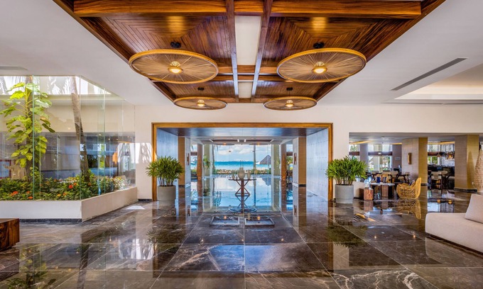 Punta Cancun Resort | Dreams Sands Cancun Resort & Spa - All Inclusive