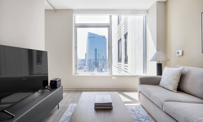 West End Apartment | Dreamy North Station 1BR w/W/D & Gym, near TD Garden, by Blueground