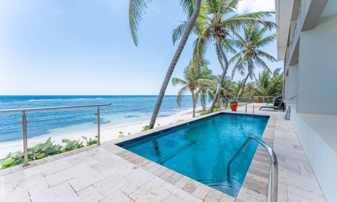 Bodden Town Condo | Dreamy Ocean Front Sea Palm Villa #10