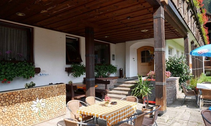 Hinterstein Cottage | Dreibettzimmer - Pension Waidmannsheil