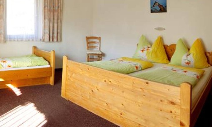 Niederau Cottage | Dreibettzimmer, Dusche, WC - Pension Leitenhof