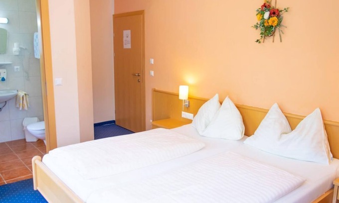 Feld am See House | Dreibettzimmer - Strandhotel Burgstaller
