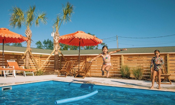 Bay St Louis Hotel | Driftwood Motel