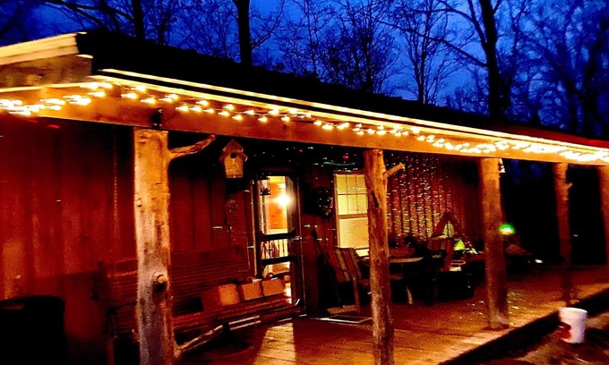 Bronston Cabin | Dripping Springs Cabin