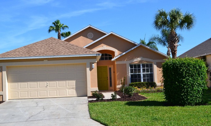 Westridge House | Driving Distance to Disney World, Shopping, Dining, Golfing and more