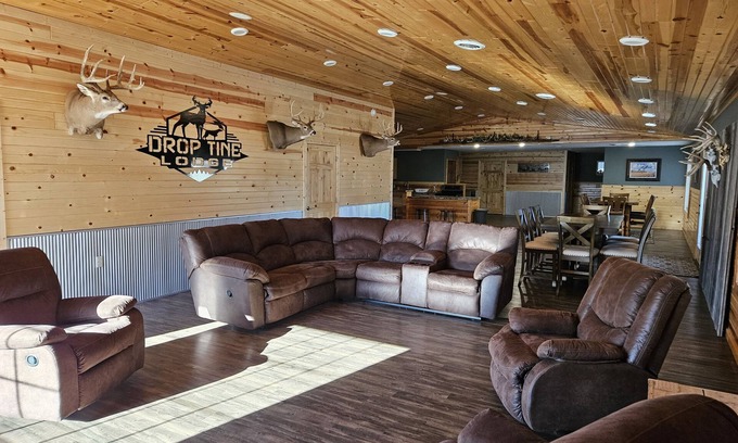 Oakes Cabin | Droptine Lodge 2.0