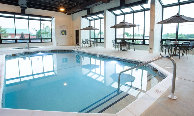 Joplin Hotel | Drury Inn & Suites Joplin