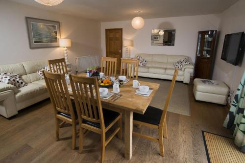 Rhyd-y-clafdy House | Drws Nesa