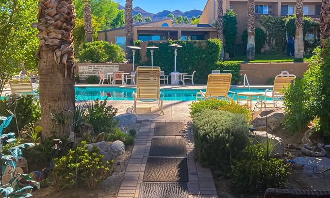 Palm Desert Condo | Dual-Suite Villa at Ironwood Country Club | Shared Pool & Hot Tub
