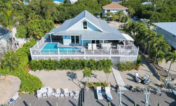 Marathon House | Duck Key Tarpon House 5 Bedroom 3 Baths Duck Key w