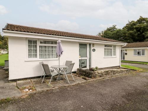 Liskeard House | Ducks Ditty