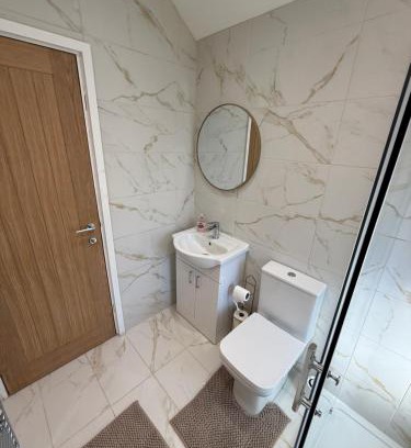 Oldbury Apartment | Dudley, Birmingham and Wolverhampton Contractor and Family Stay B69