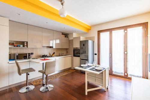 San Donato Milanese Apartment | Duke Apartment - San Donato Milanese - by Host4U