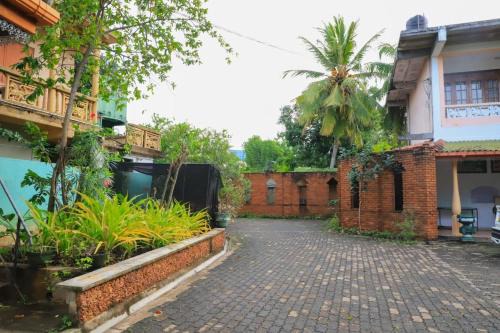 Anuradhapura Hotel | Dulmini Holiday Resort