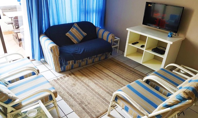 Manaba Beach Apartment | Dumela Margate Flat No 3