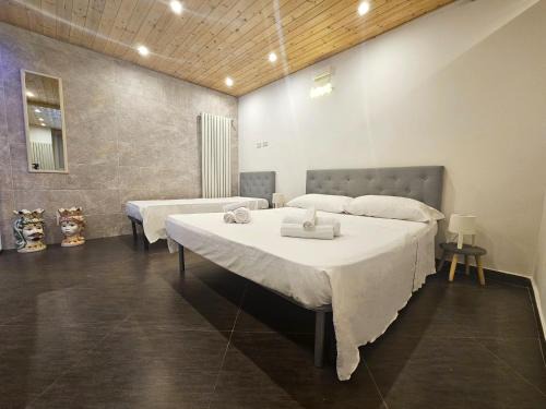 Monreale Apartment | Duomo Suite - A Step from the Cathedral
