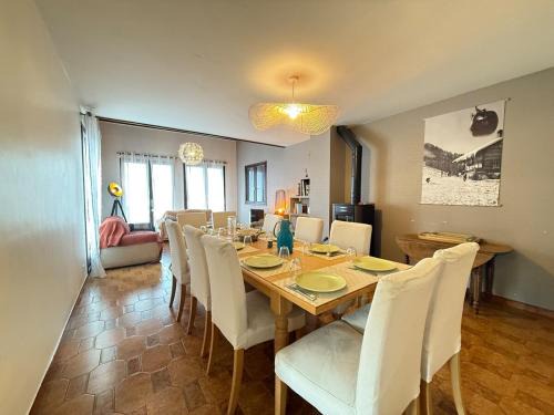 Saint-Martin-de-la-Porte Apartment | Duplex 15 Pers-Proche Grands Cols-Garage