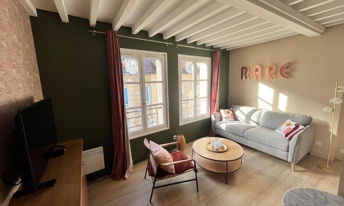 Centre Ancien Apartment | Duplex 50m2 rénové, hyper-centre, St sauveur