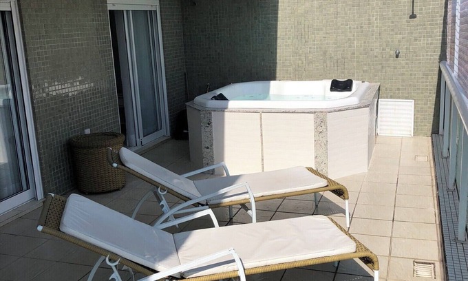 Riviera de Sao Lourenco Resort | Duplex apartment with private spa on the terrace Madeira Island Riviera Resort