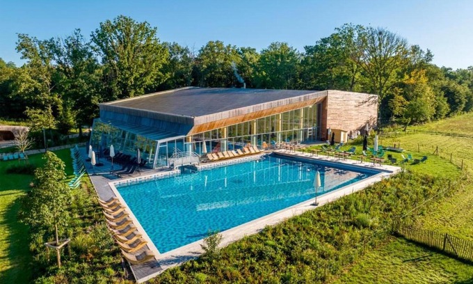 Maubray Villa | Duplex in Tournai by Leisure Award Park