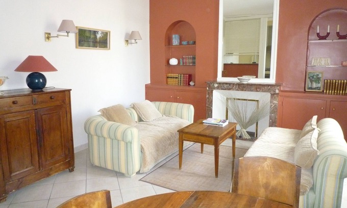 Pezenas Apartment | Duplex in town house
