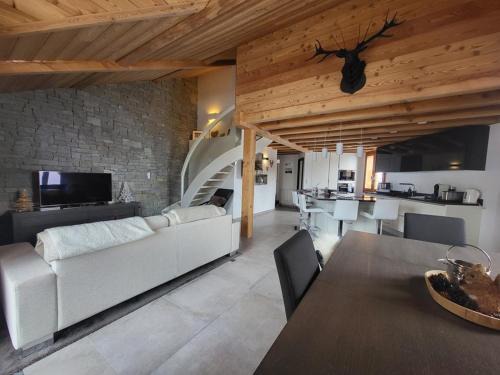Montgenevre Apartment | Duplex lumineux près des pistes avec Wi-Fi et garage - FR-1-266-236