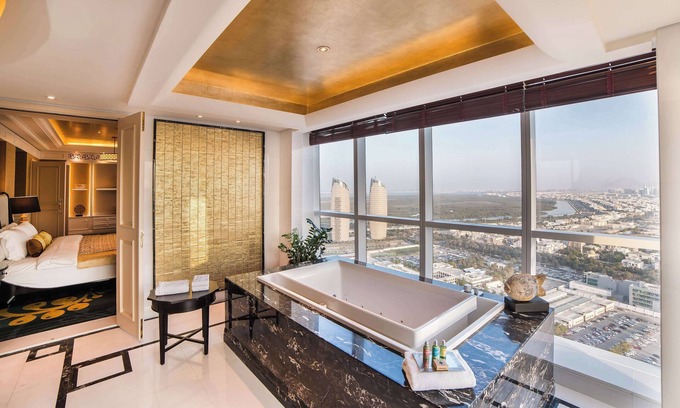 Abu Dhabi City Center Hotel | Dusit Thani Abu Dhabi