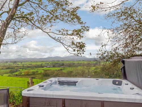 Criccieth House | Dutch Barn Two - Uk12873