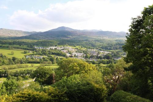 Dolgellau House | Dwy Olwyn