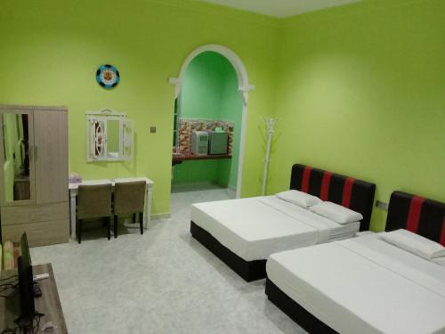 Kampung Teluk Reba House | DYANA INN TRANSIT ROOMS