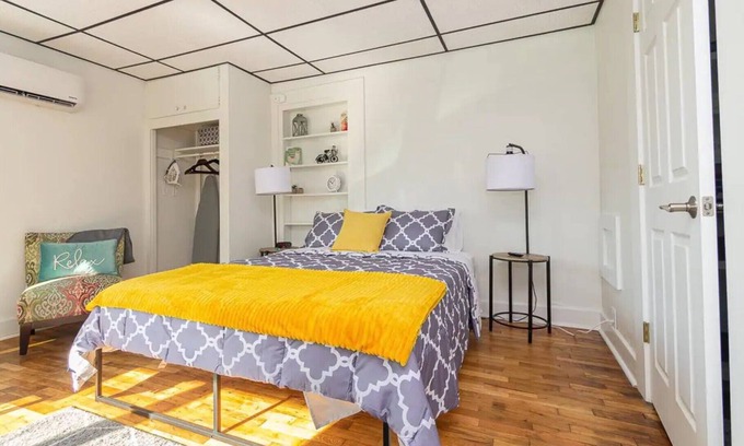 Sturgis Apartment | Dynamic Super Saver Studio Apartment MISTNO401-5