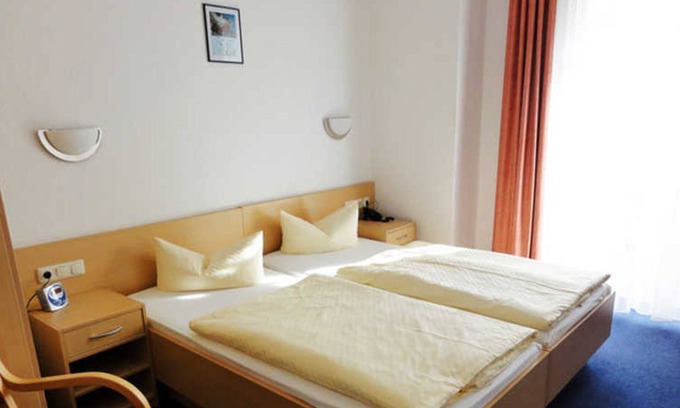 Sassnitz Hotel | DZ 05. Comfort with sea view and balcony - Hotel garni Meeresgruß ***