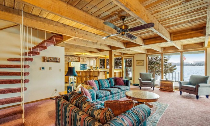 McCall House | E Lake Retreat