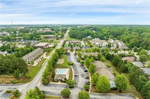 Auburn House | Eagle's Edge In Auburn