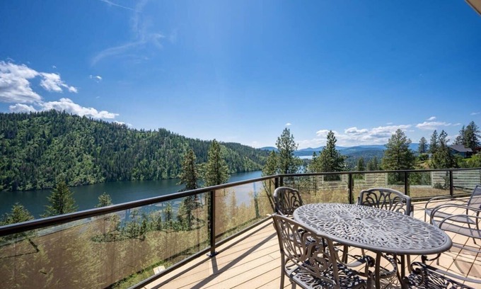 Coeur d'Alene House | Eagle View Perch | Amazing Lake Views