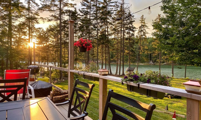 Tenants Harbor House | Eagles Run on Seavey Cove: Relaxation and Sea Breezes