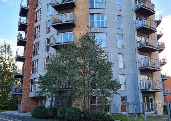 Clayton Apartment | Eaglet 2 Bedroom Luxury Home near Etihad Staduim