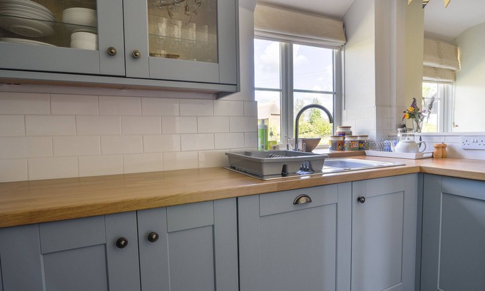 Bridport Cottage | East Barn