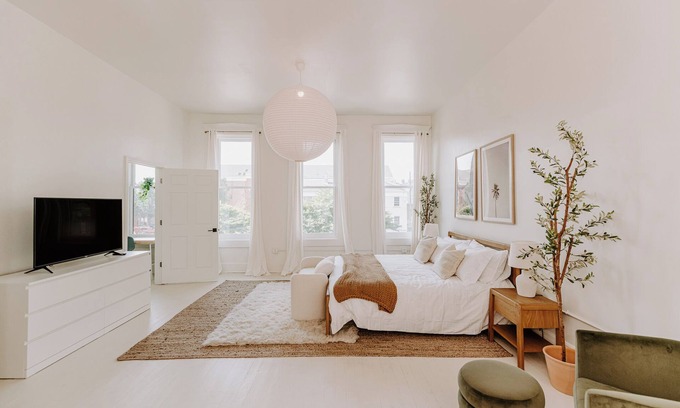 Madison Apartment | East Main Lofts - Coastal 201