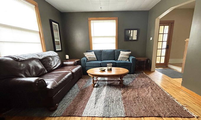 Ironwood House | East Midland Manor - Close to trails and skiing!